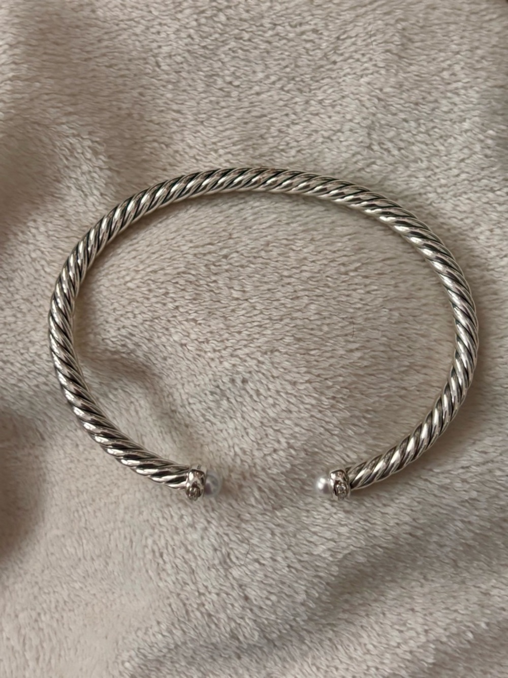 David Yurman Silver Cable Cuff with Pearl End Caps & Diamonds - Picture 7 of 11